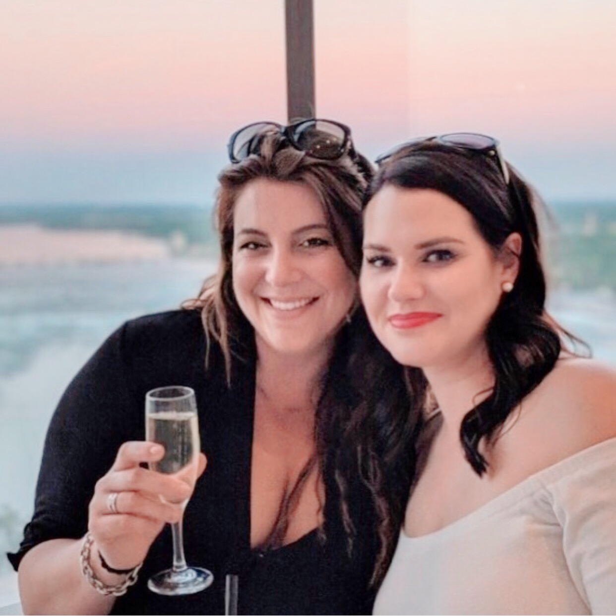 4 ways to make friends as an adult- pretty and smart co