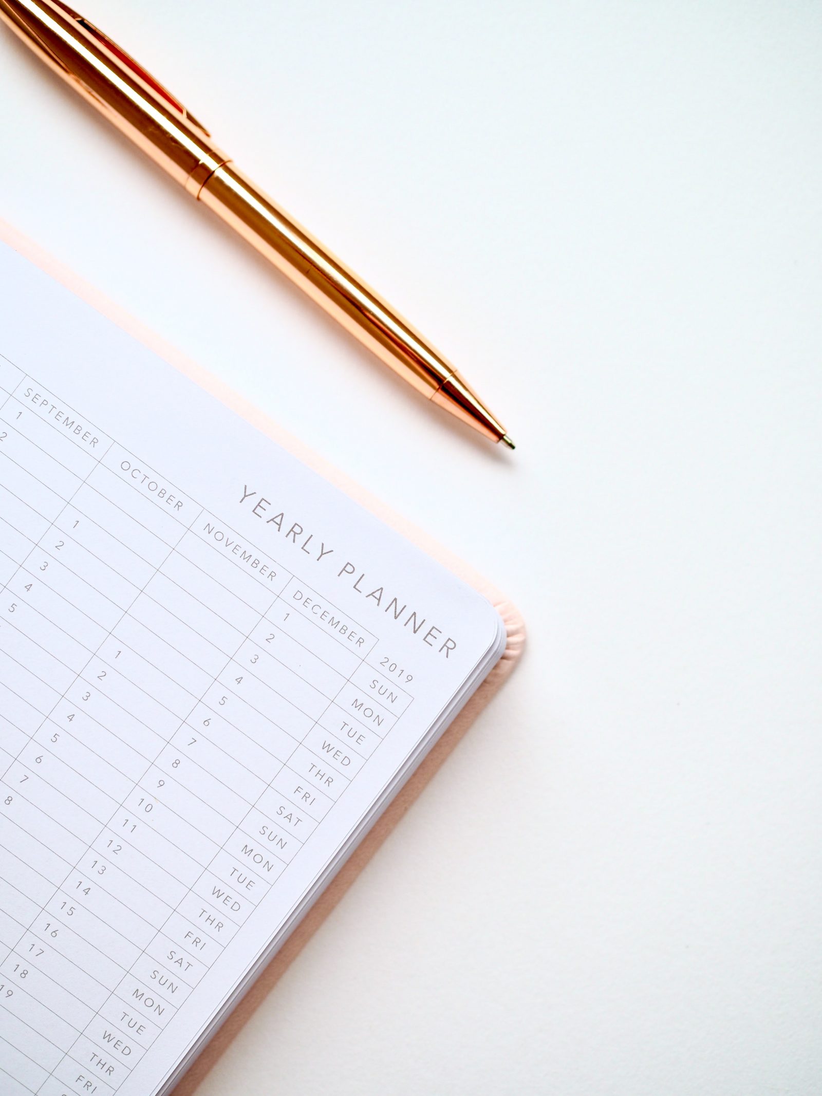 Easy Goasl To Accomplish Before the End of the Year- Pretty and Smart Co