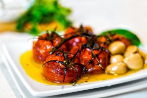 Tomato confit and garlic